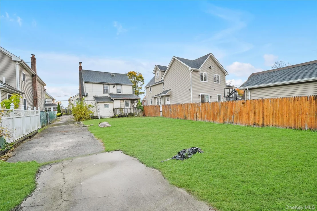 Photo of 218 Avery Place