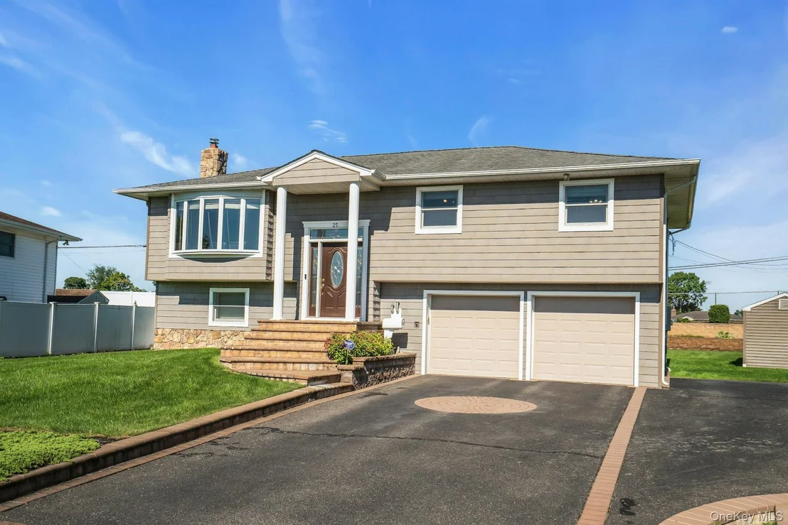 Photo of 25 Heather Crescent