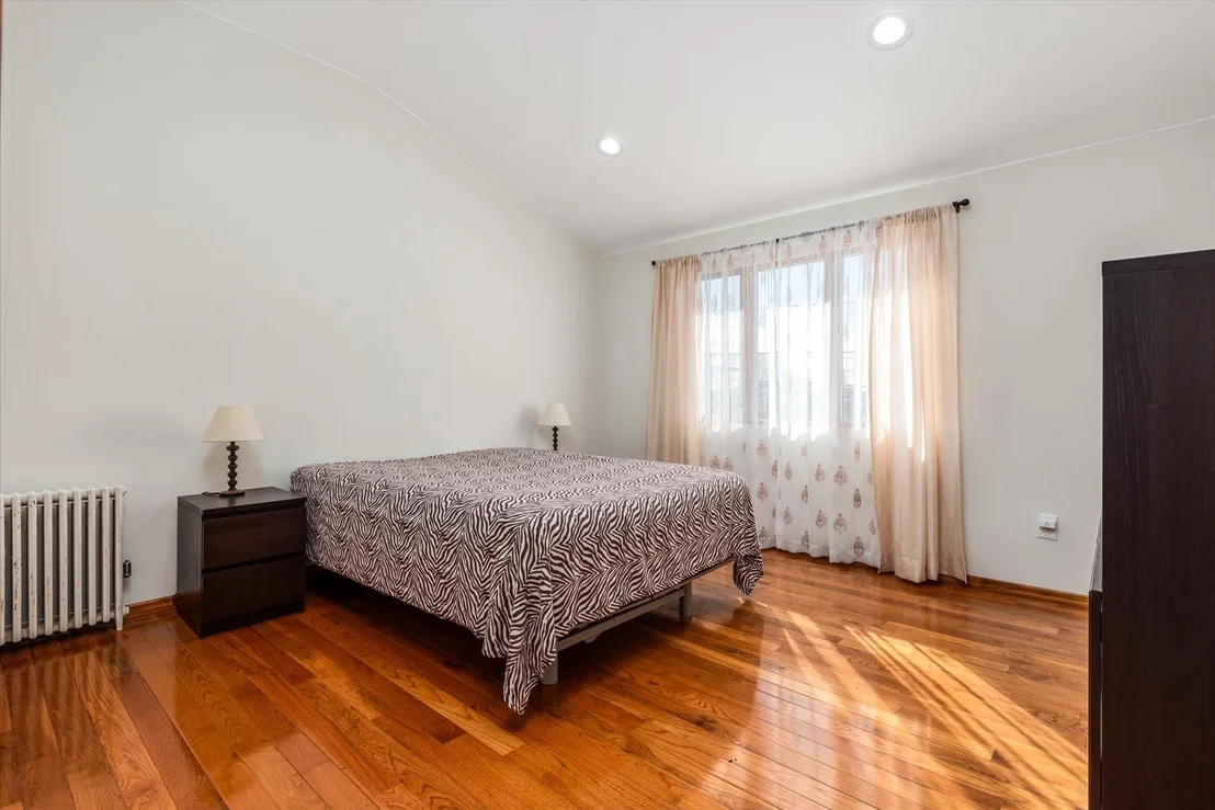 Photo of 256 Phyllis Drive