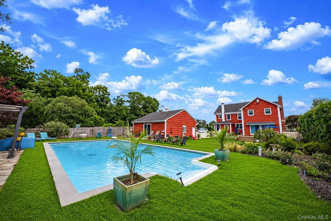 Photo of 312 Riverside Drive