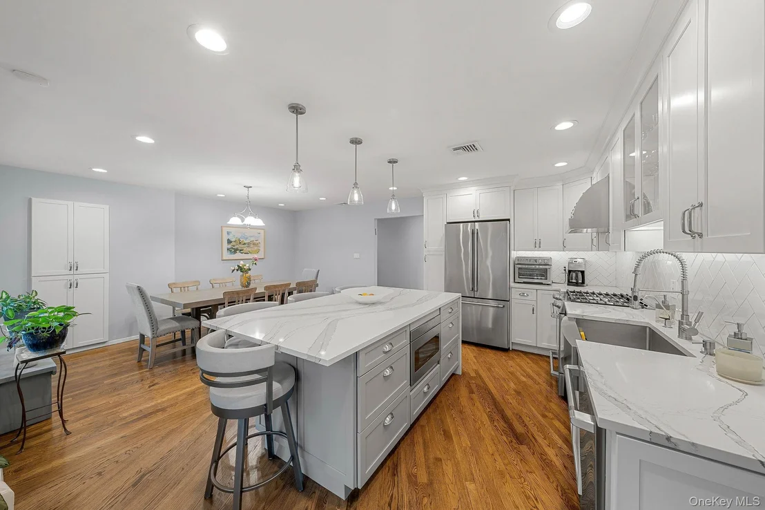 Photo of 1 Cortland Avenue