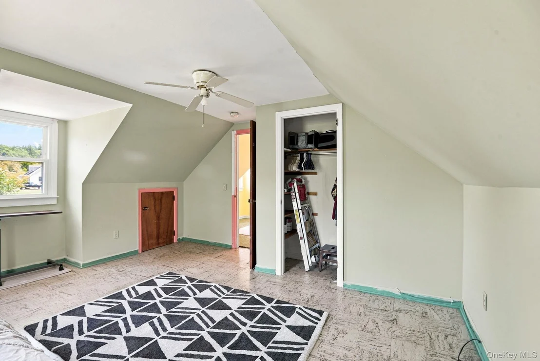 Photo of 9 Kinderhook Drive