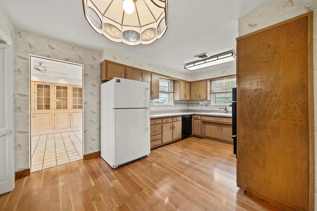 Photo of 21 Westview Road