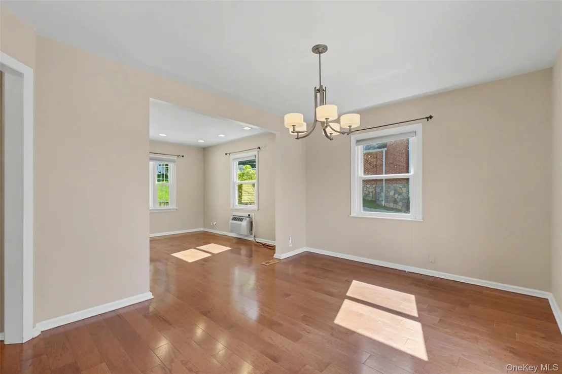 Photo of 33 Grandview Drive