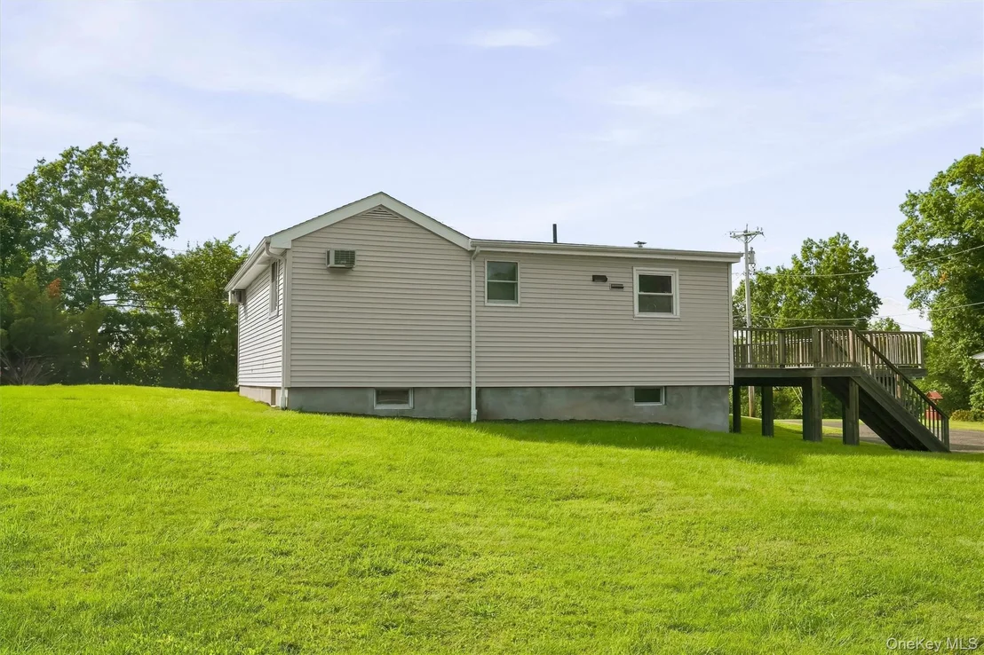 Photo of 48 Lake Side Drive