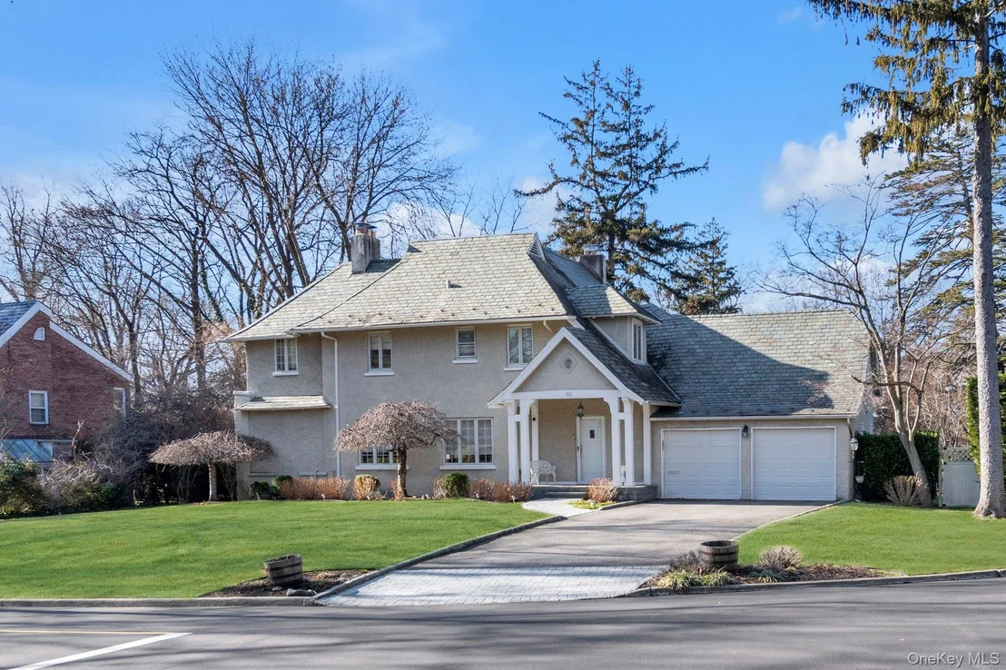 Photo of 10 Clover Drive
