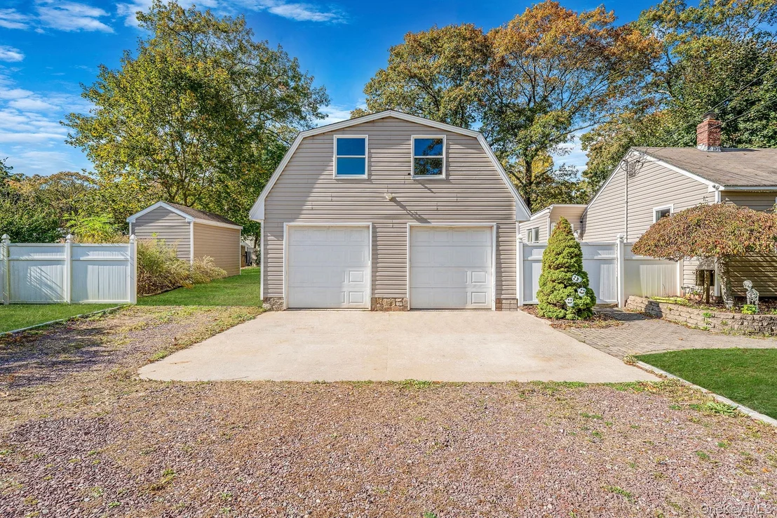 Photo of 128 Lakeside Trail