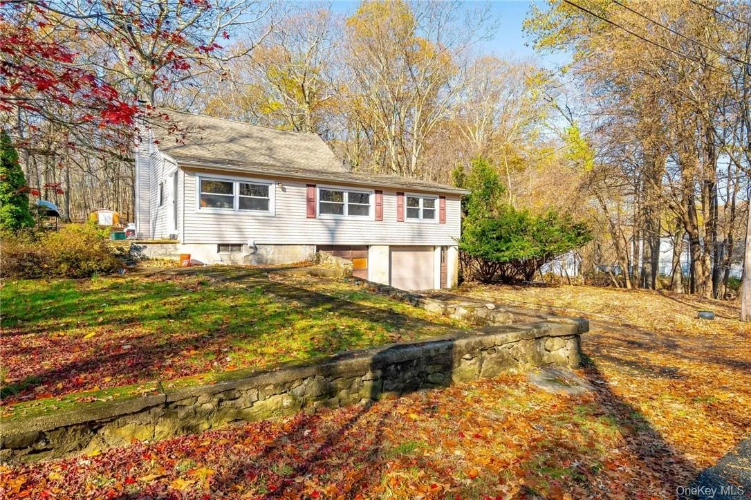 Photo of 802 Forest Glen Road