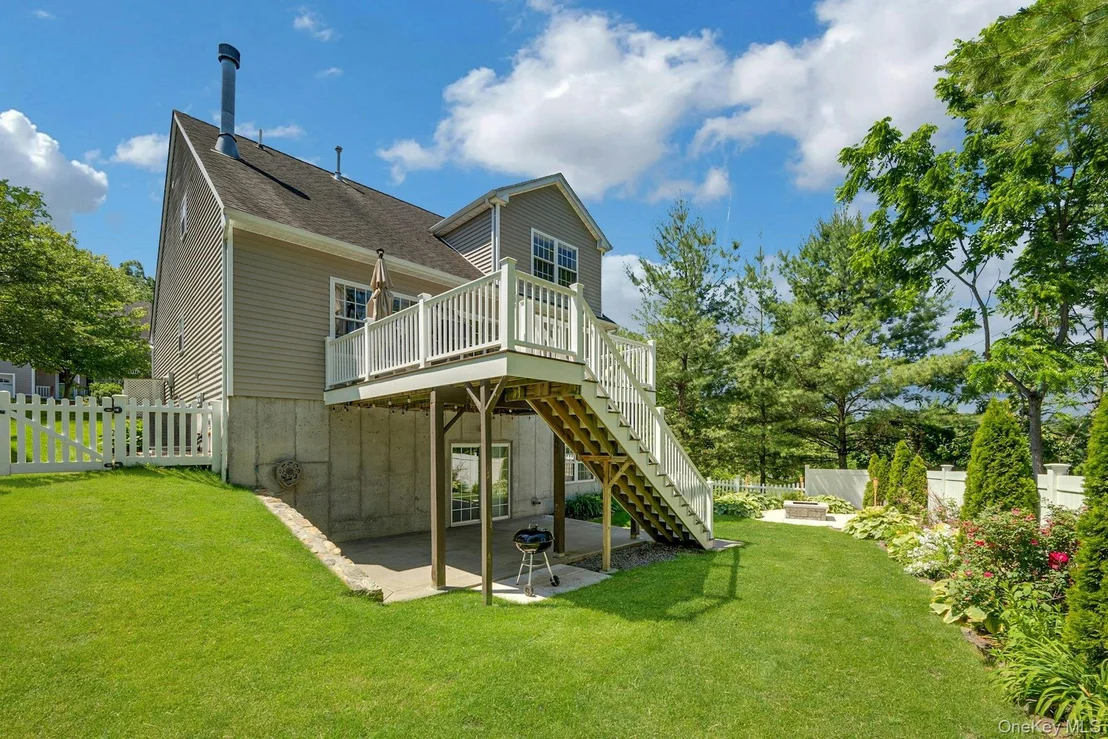 Photo of 1 Thornton Hill