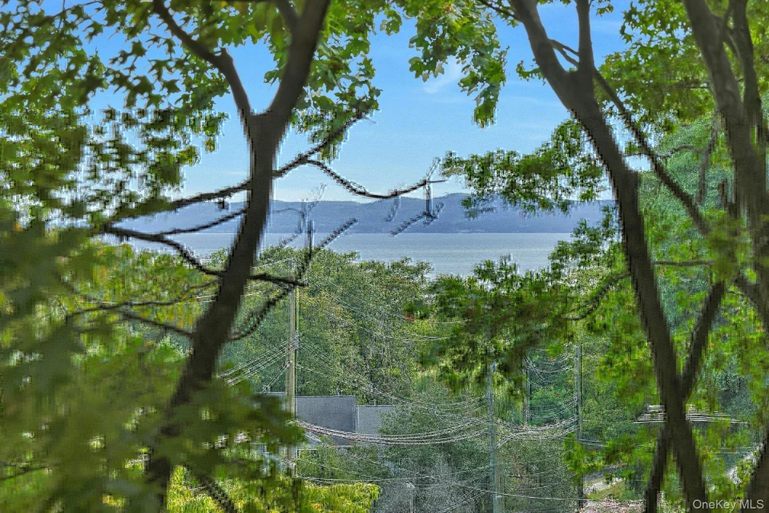 Photo of 61 Snowden Avenue