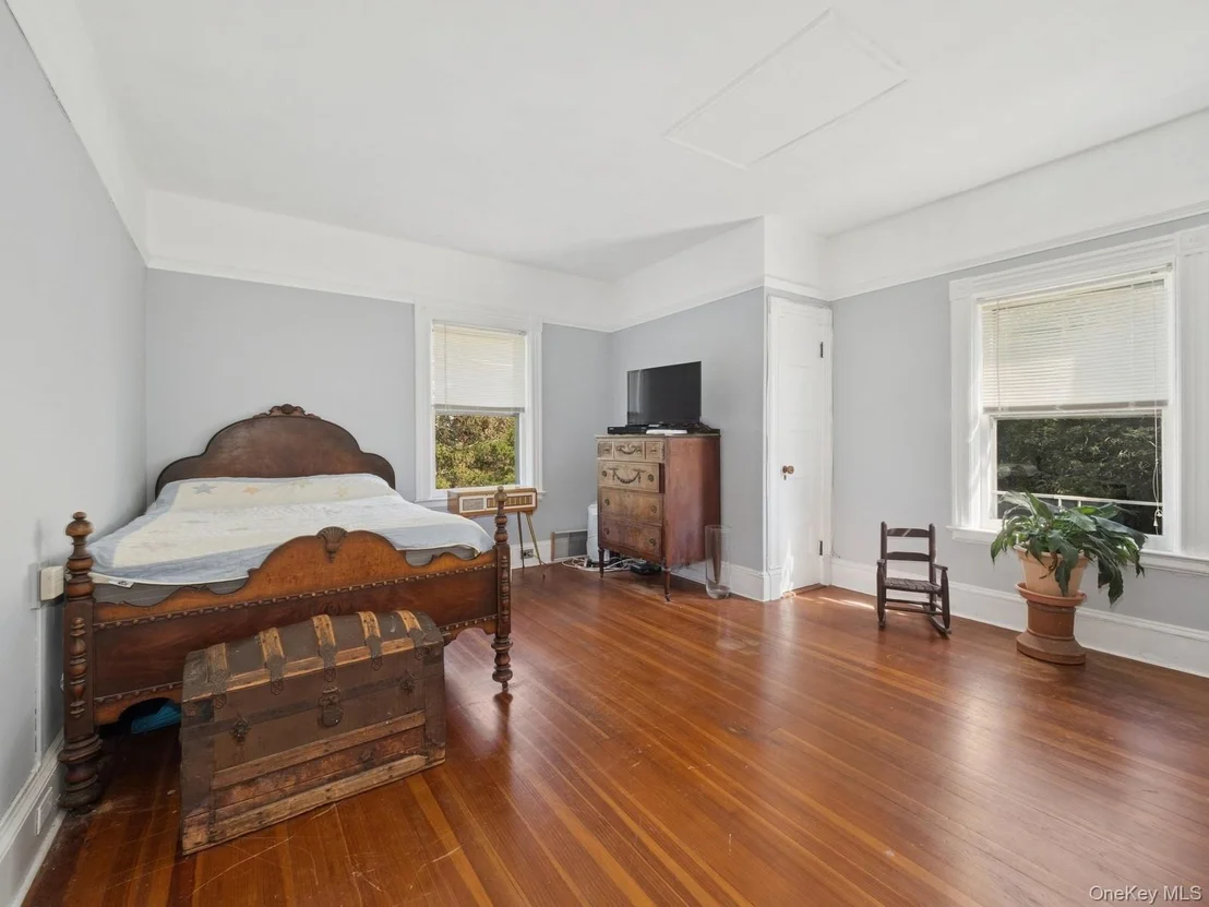 Photo of 24 Mountain Avenue