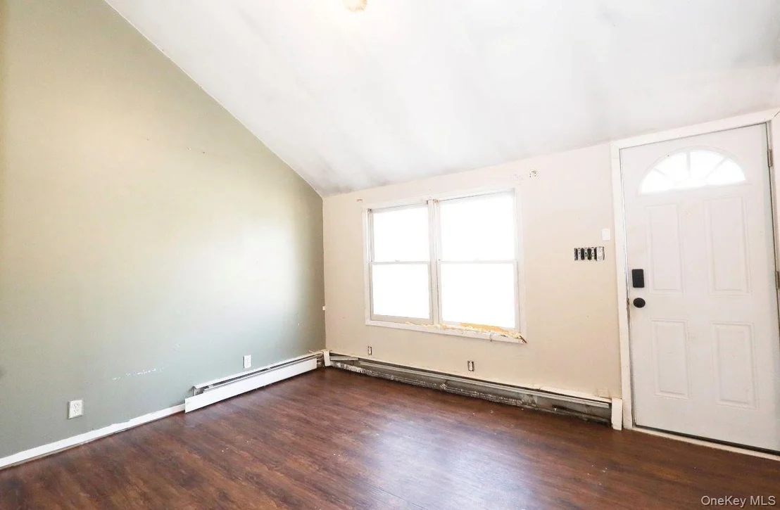 Photo of 12 Cedarhurst Avenue