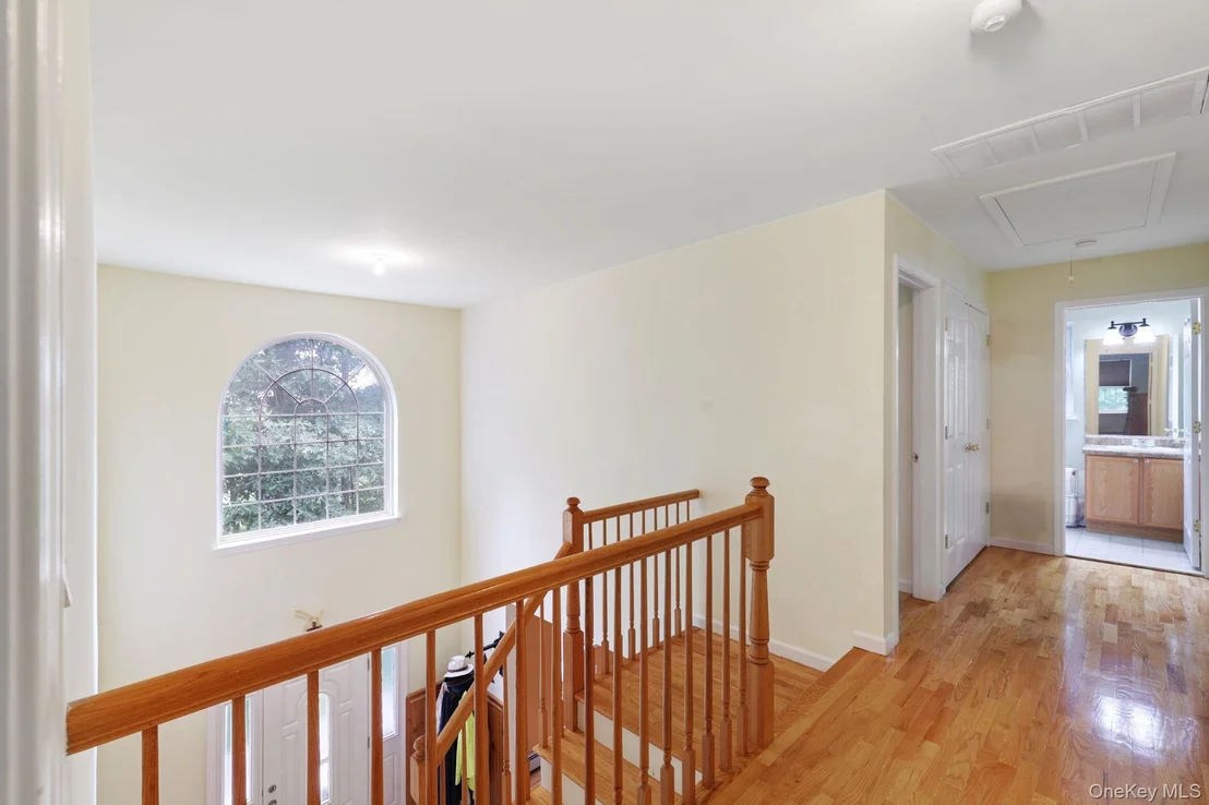 Photo of 320 White Bridge Road