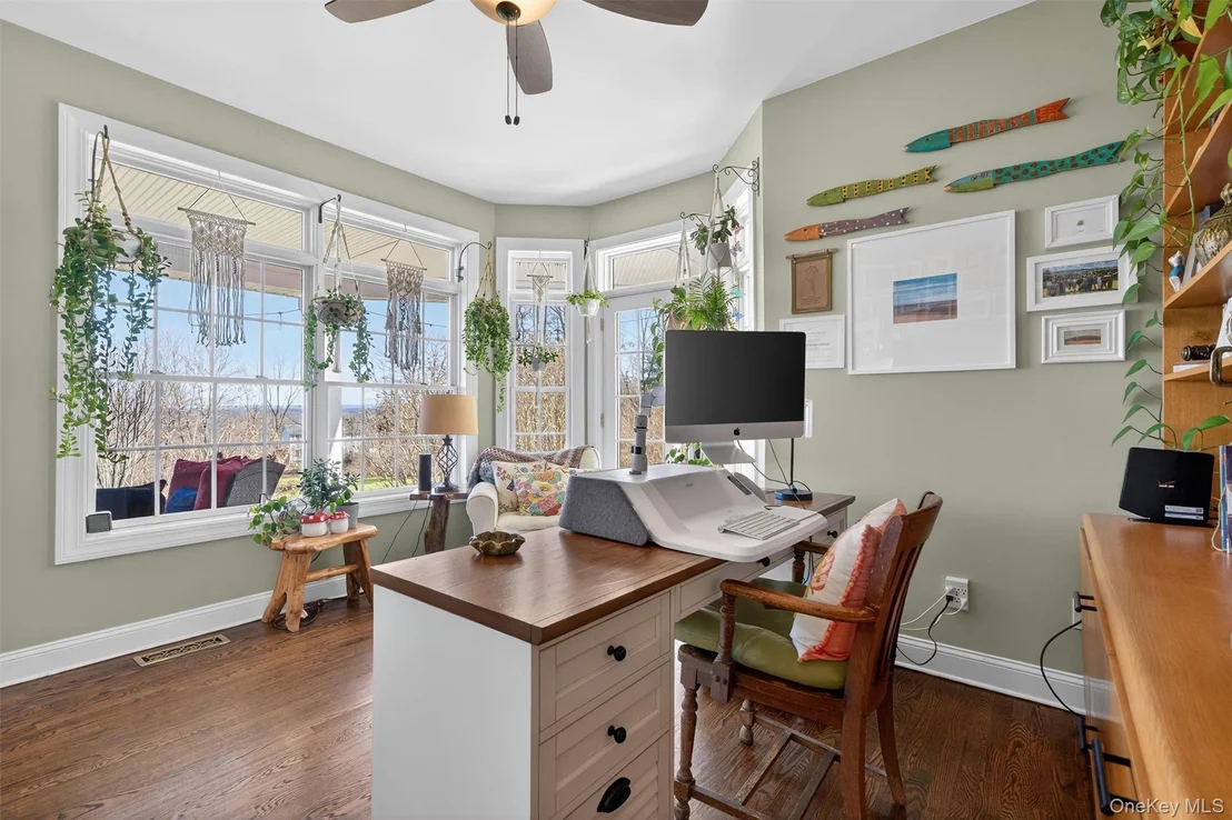 Photo of 5 Deer Meadow Drive