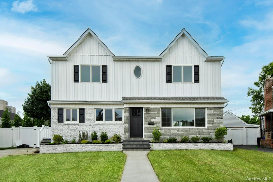 Photo of 115 Rita Drive