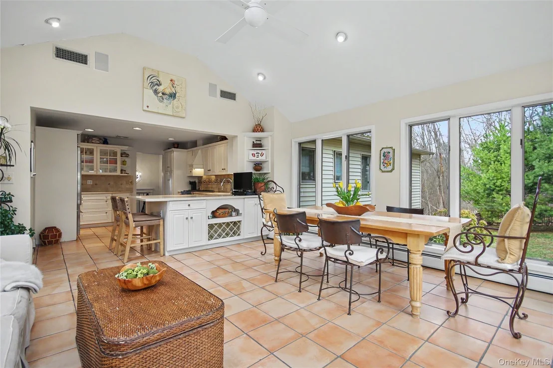 Photo of 102 Nicholson Road