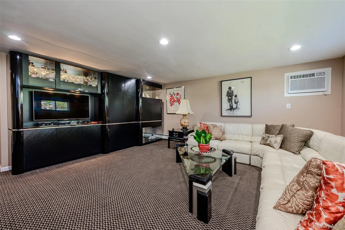 Photo of 491 Bunker Drive