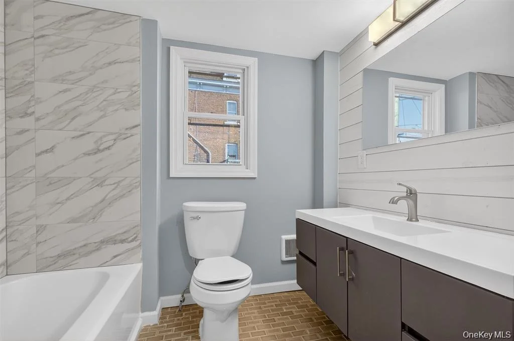 Photo of 27 Spruce Street