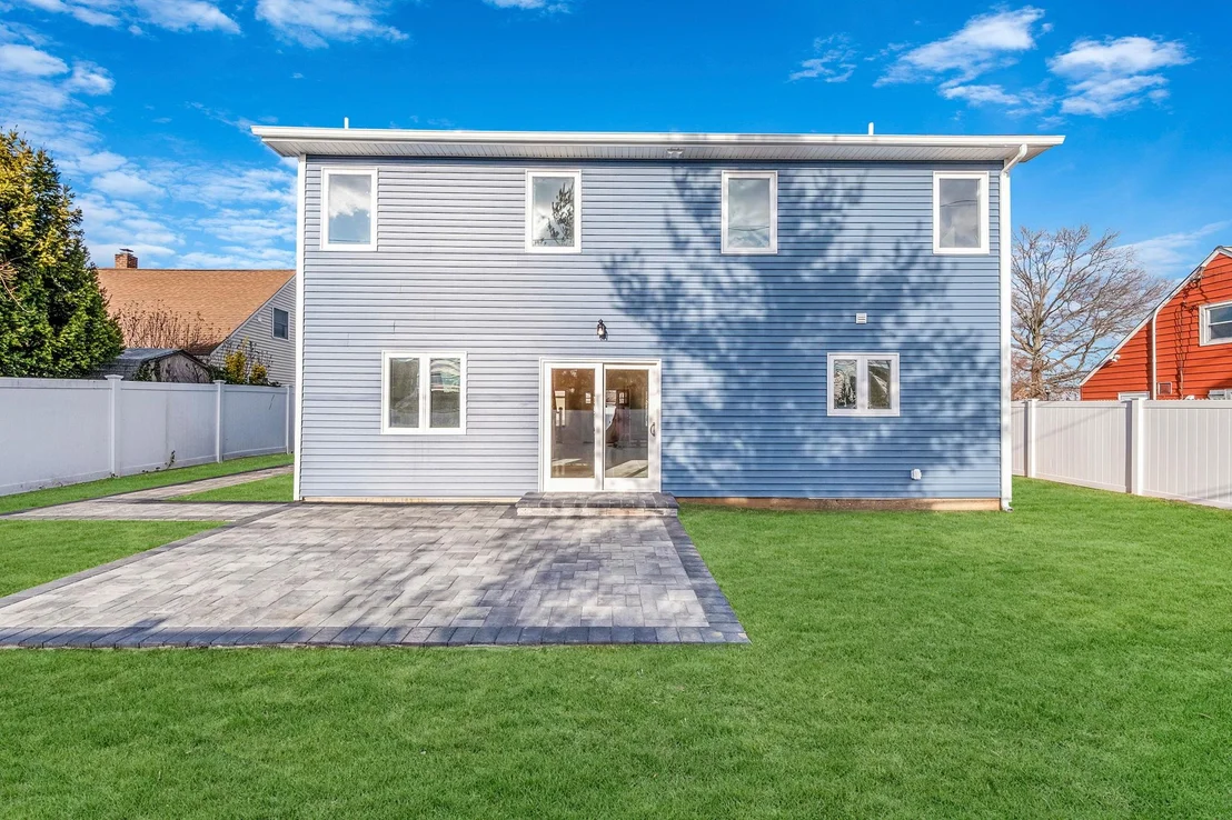 Photo of 72 Crescent Lane