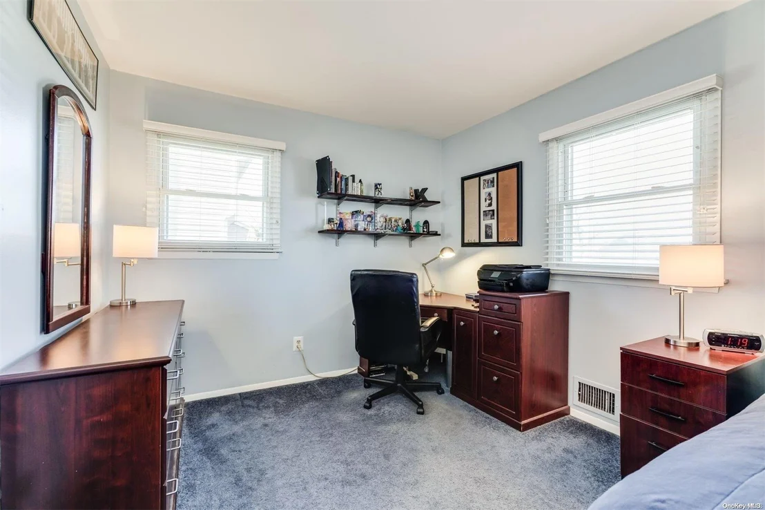 Photo of 24 Seminole Drive