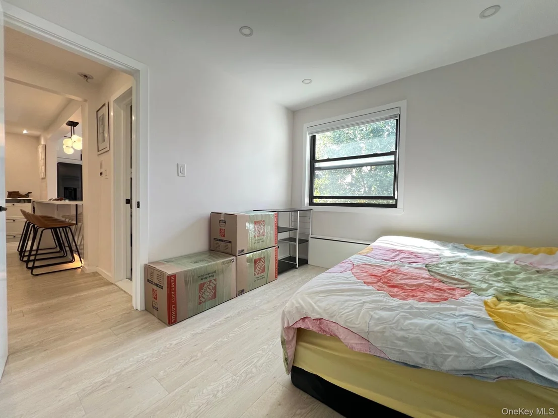 Photo of Unit B at 13707 68th Drive