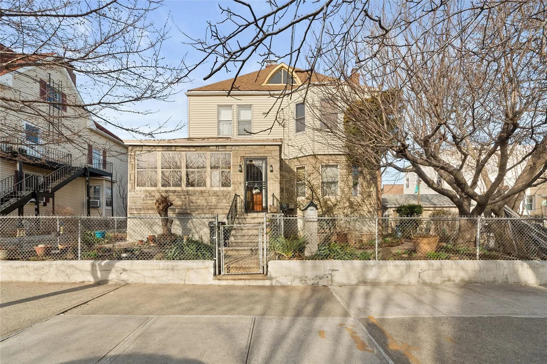 Photo of 1612 Overing Street