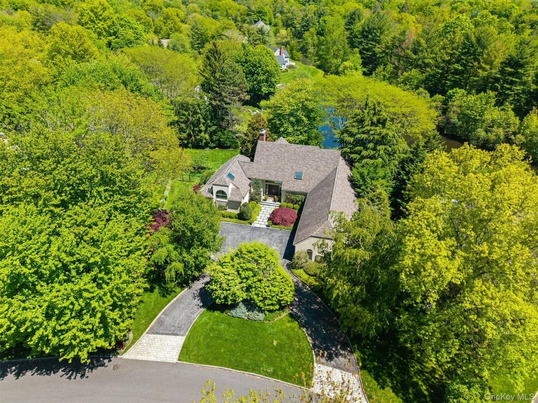 Photo of 9 Purchase Hills Drive