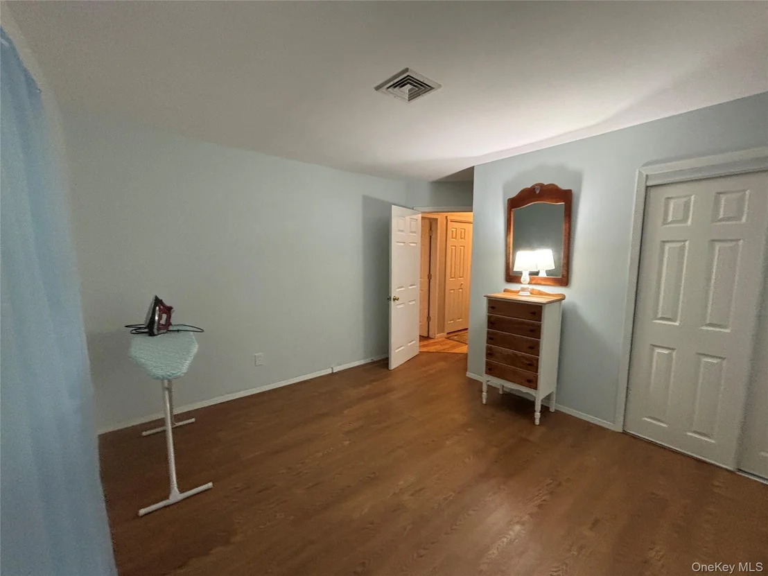 Photo of 72 Fanning Boulevard