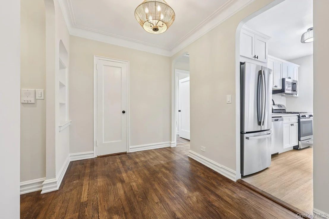 Photo of Unit 3S at 1 Bronxville Road