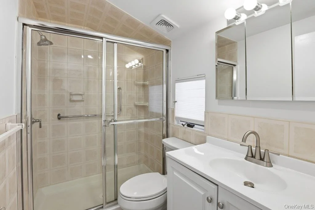 Photo of 32 Rockland Drive