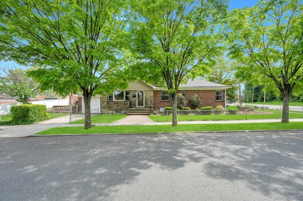 Photo of 17504 50th Avenue