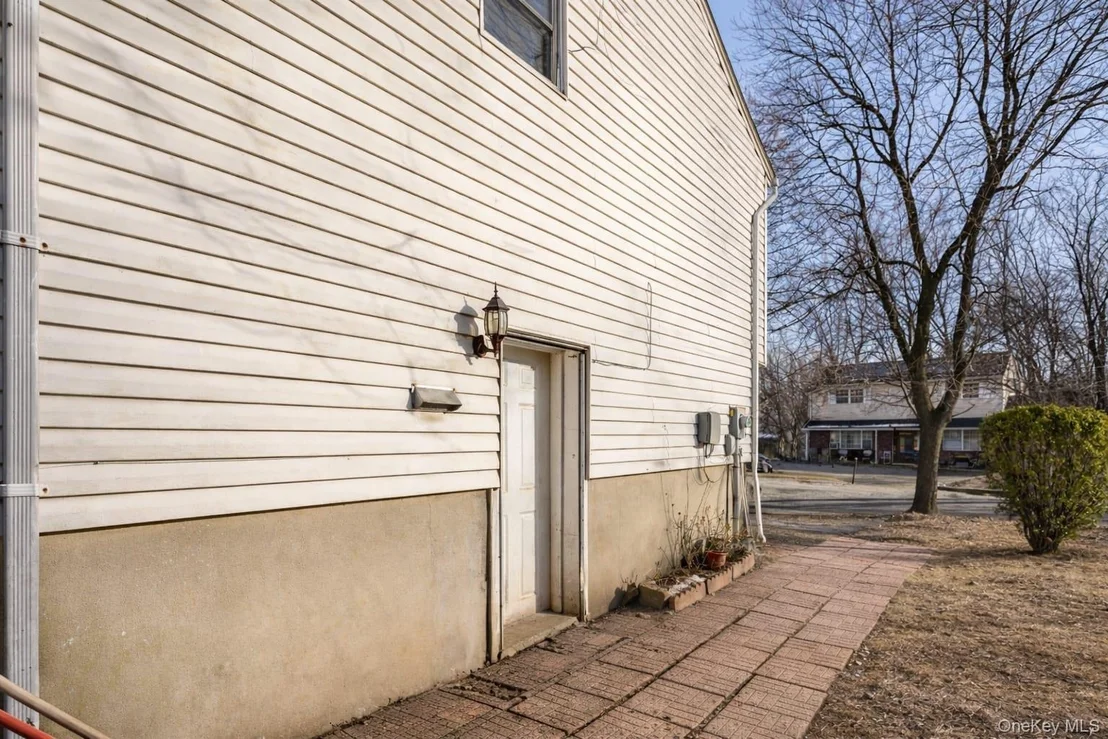 Photo of 10 Valley Drive
