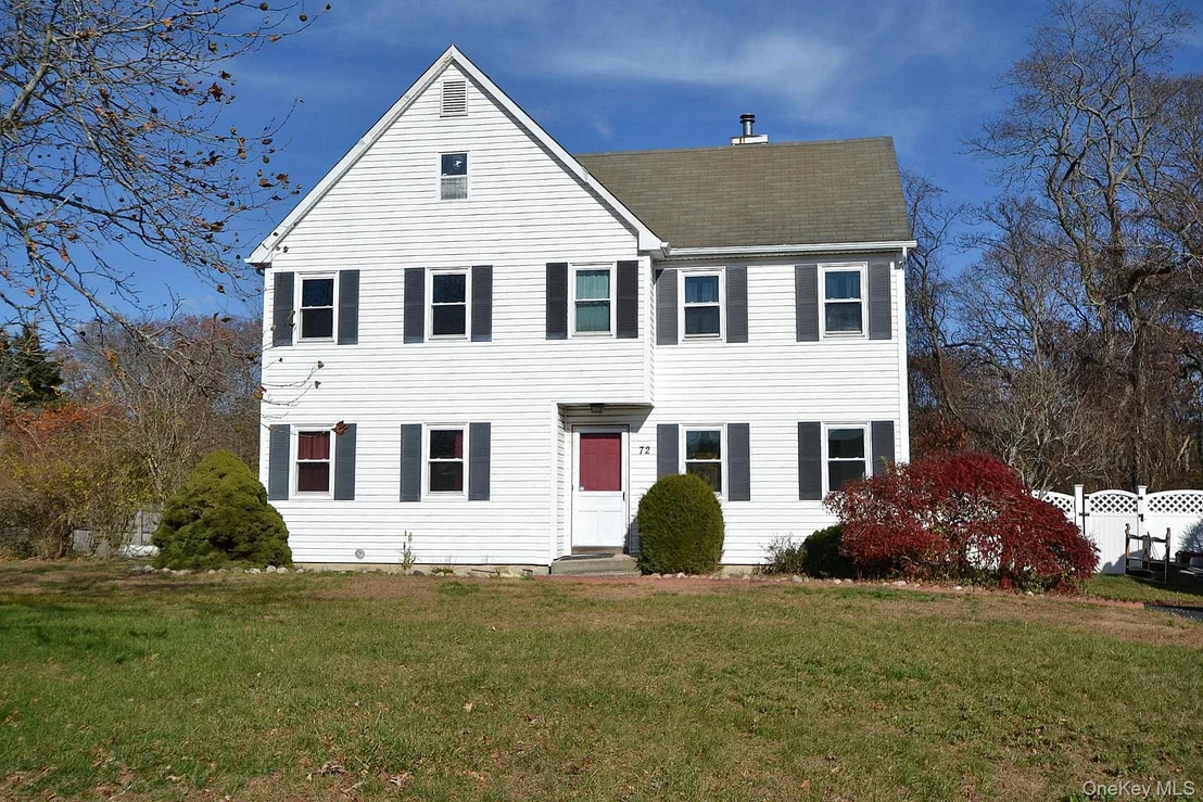 Photo of 72 Old Farm Road
