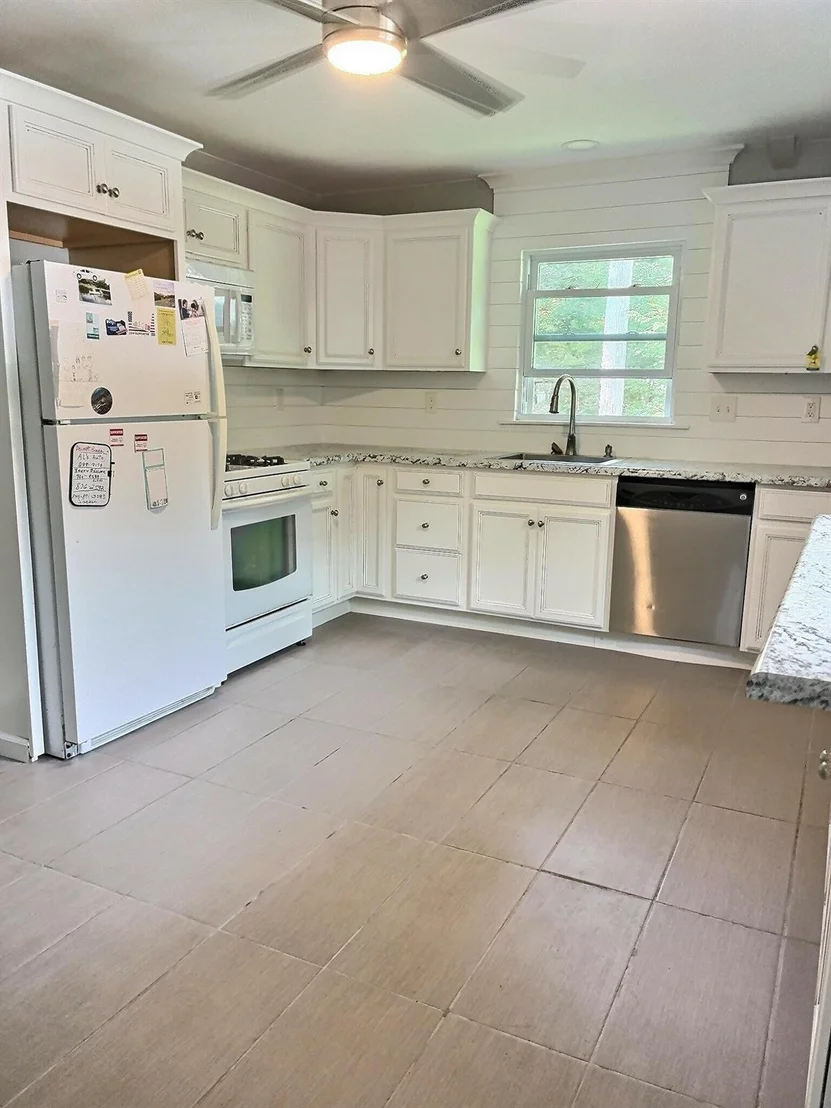 Photo of 8 Apple Lane