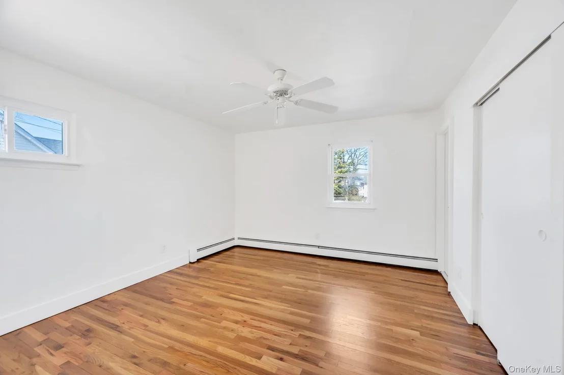 Photo of 10 Sutton Place