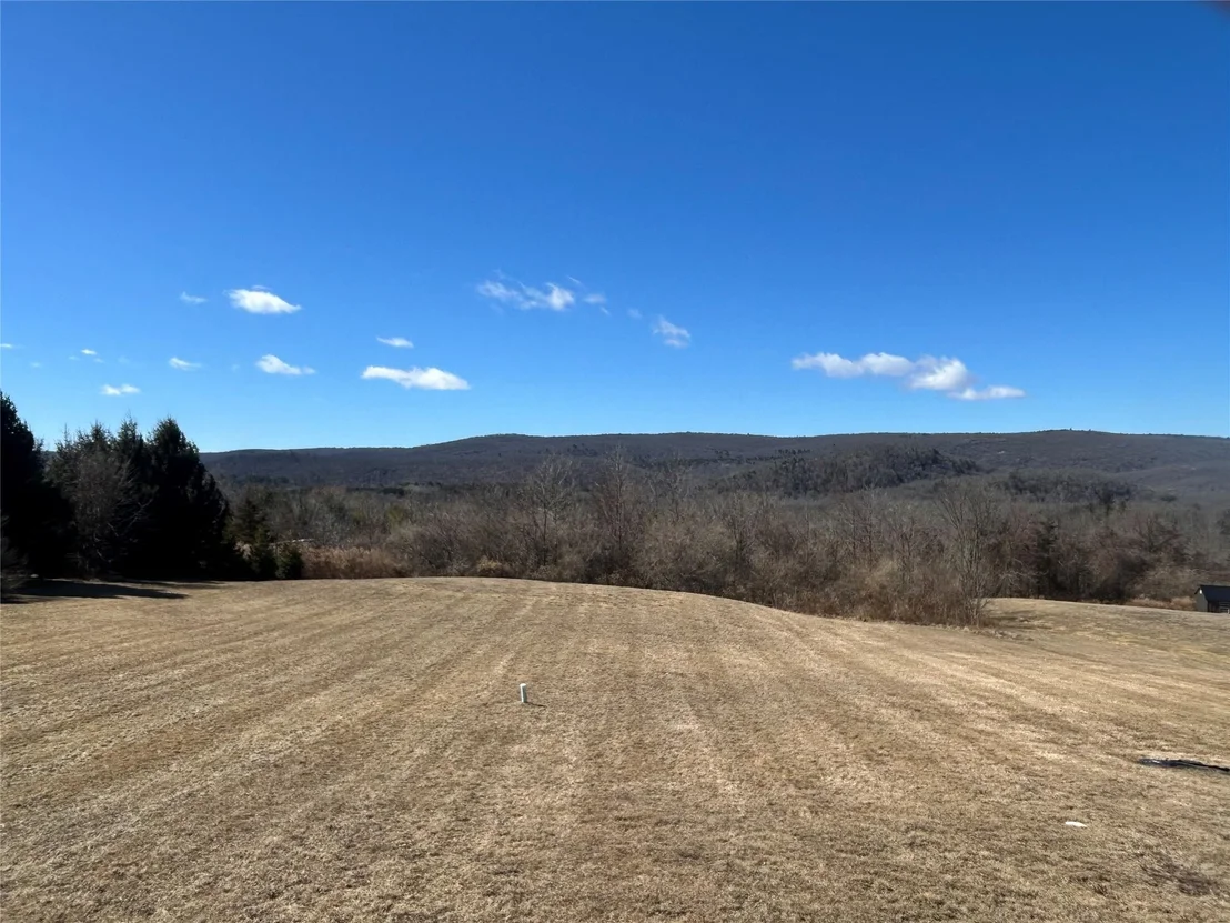 Photo of 46 Peaceable Way