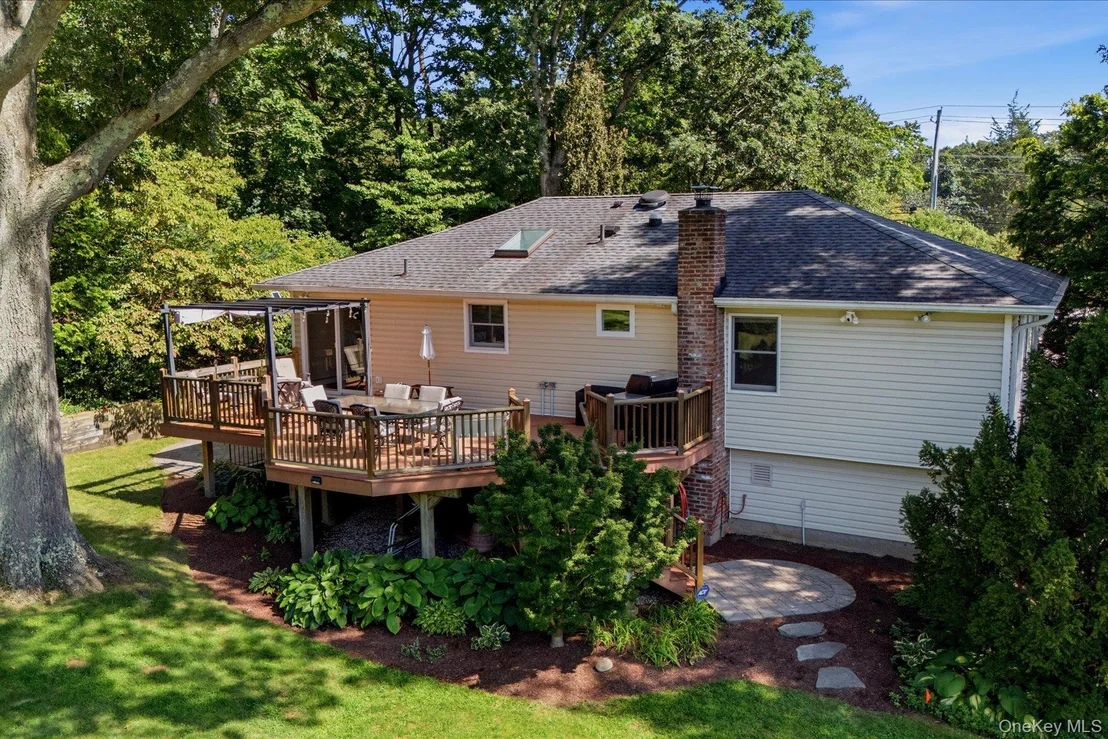 Photo of 772 Pulaski Road