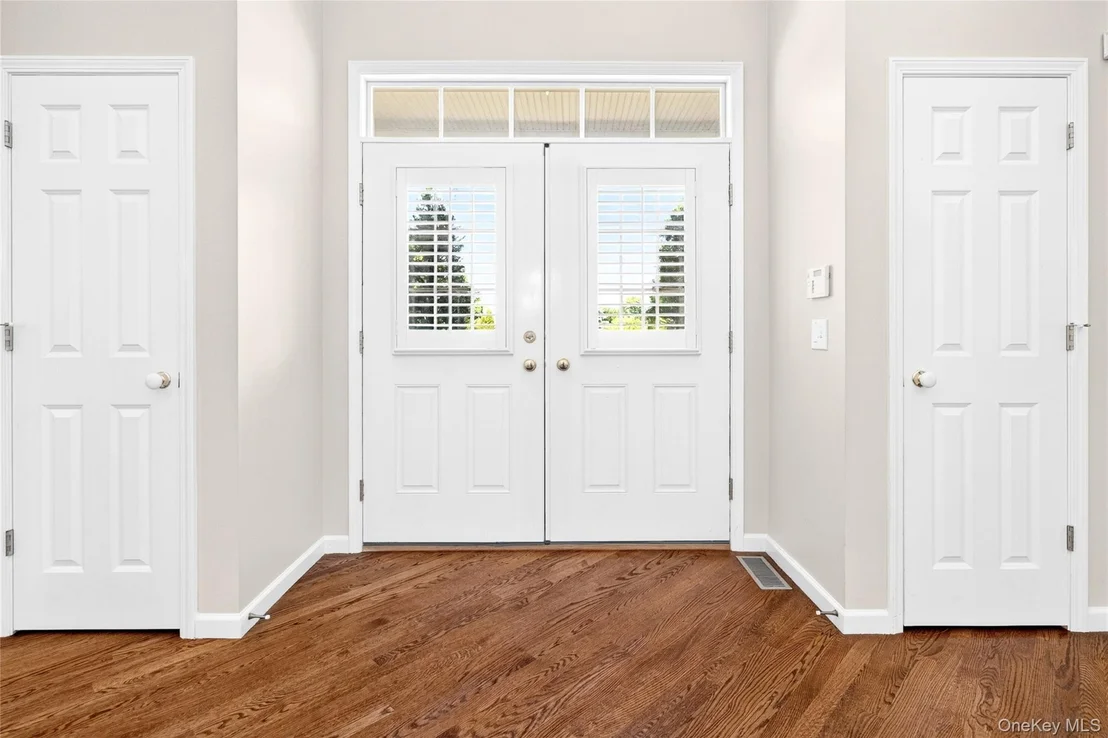 Photo of 12 Meadowview Lane