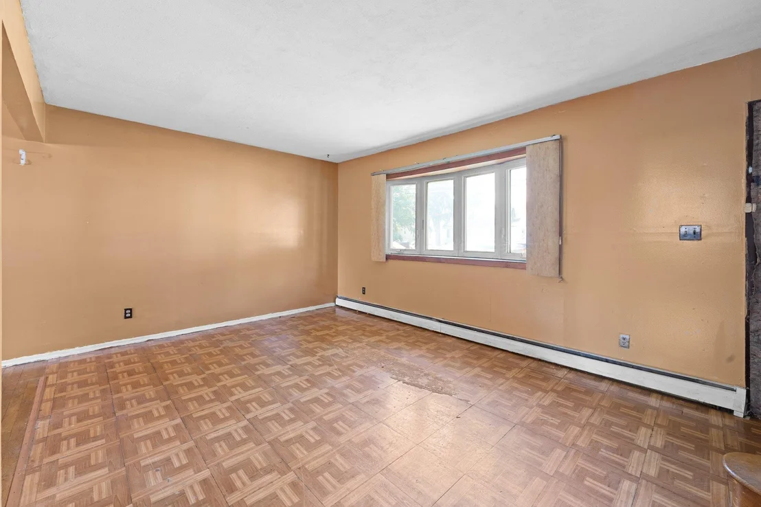 Photo of 182 Frederick Avenue