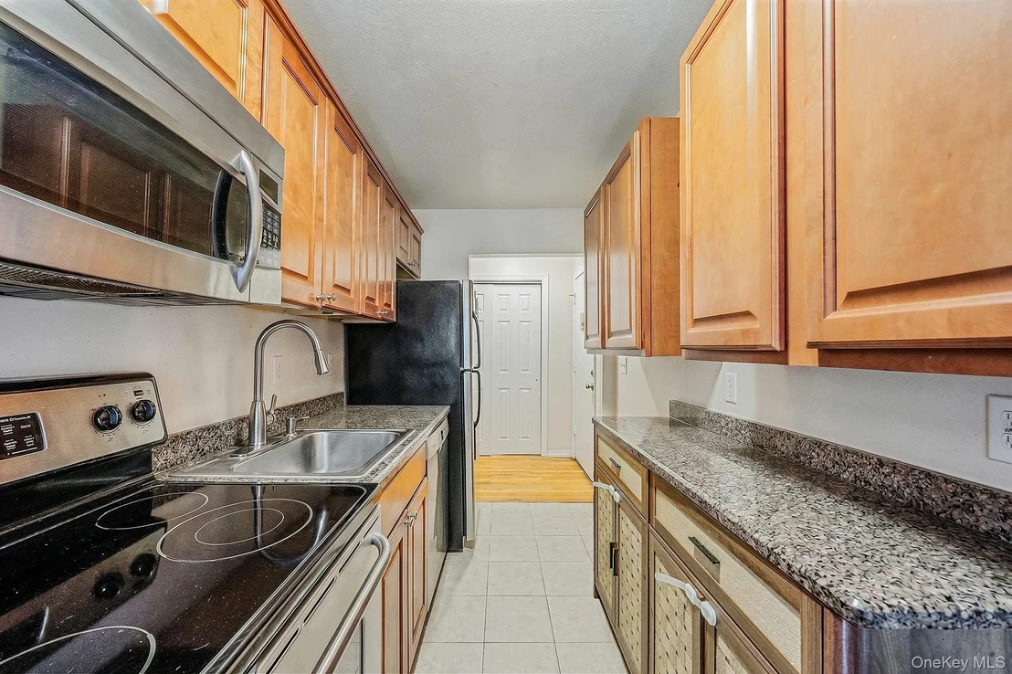 Photo of Unit 24A at 2453 union blvd