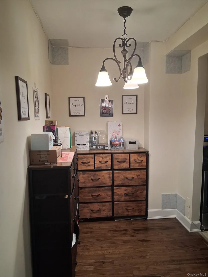 Photo of Unit 4E at 4200 herkimer Place