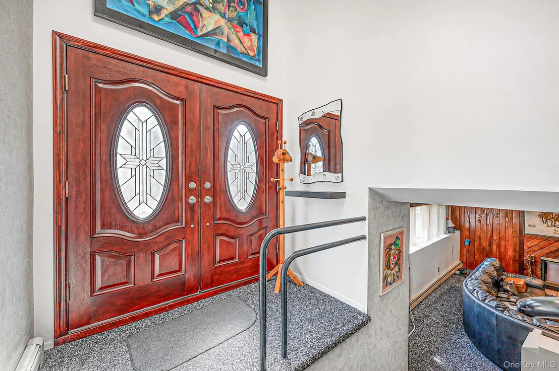 Photo of 48 Oak Avenue