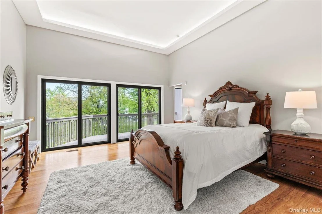 Photo of 3 Lakeside Drive