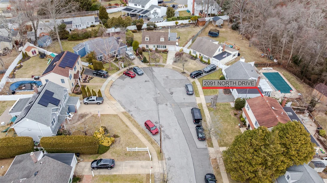 Photo of 2091 North Drive