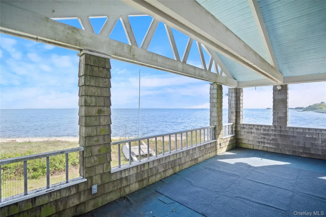 Photo of 4 Shore Road