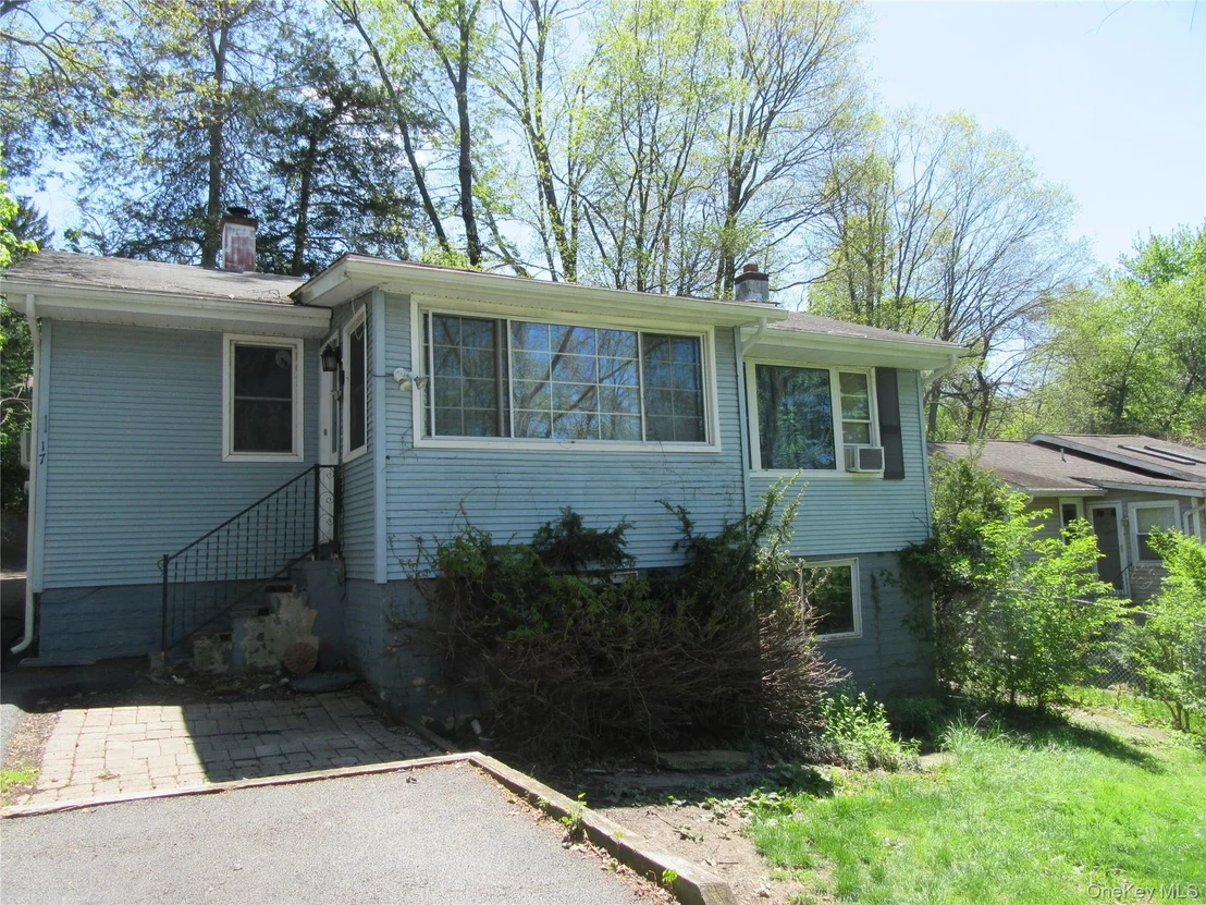 Photo of 17 Whippoorwill Trail