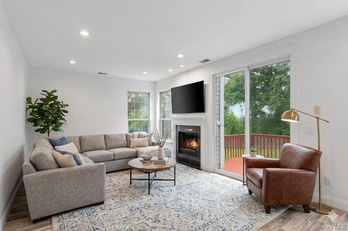 Photo of 132 Benefield Boulevard