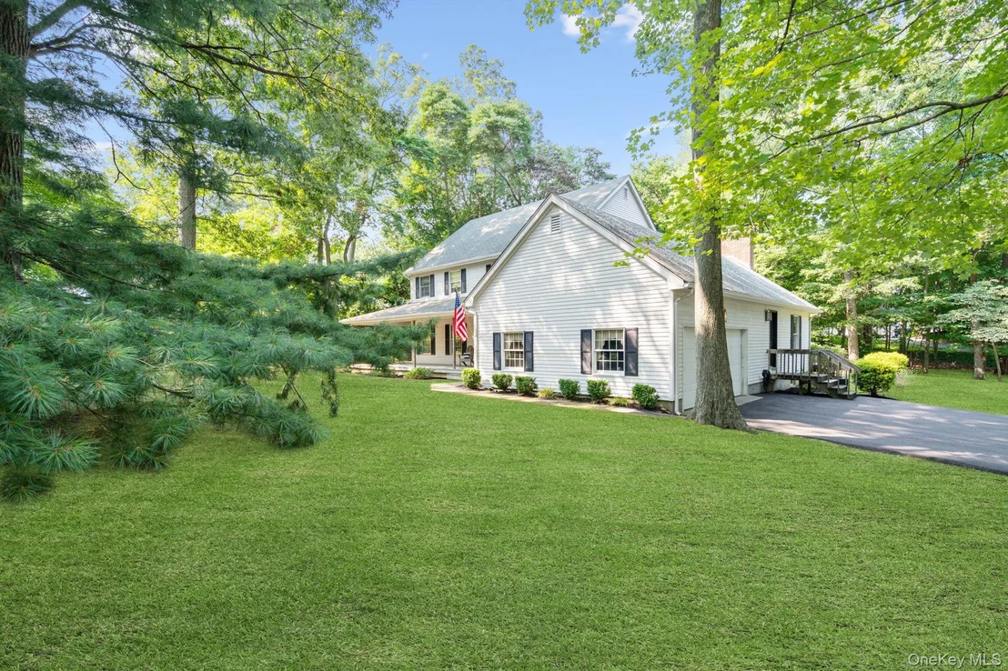 Photo of 470 Pond Path