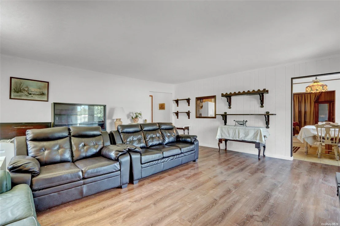 Photo of 71 Mayhew Avenue
