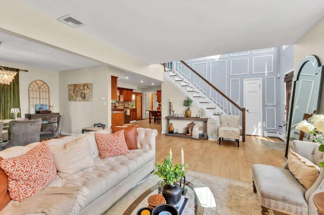 Photo of 3290 Parkway Drive